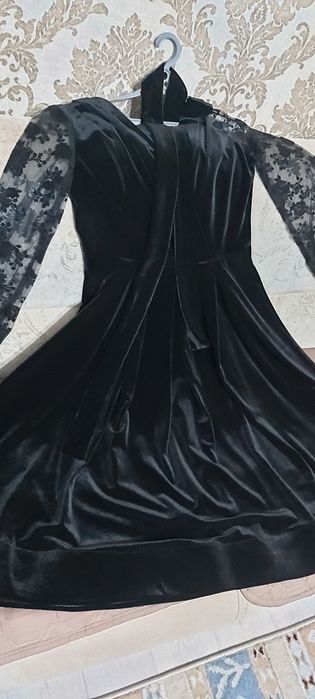 Продам женское платье