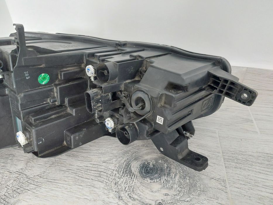 Far dreapta mg hs full led dupa anul 2020 original