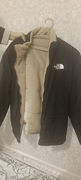 Продается пуховик куртка новая