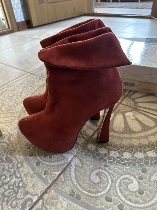 Продам ботильоны за 2000