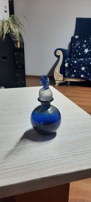 Obiecte decorative din sticlă cu insertii