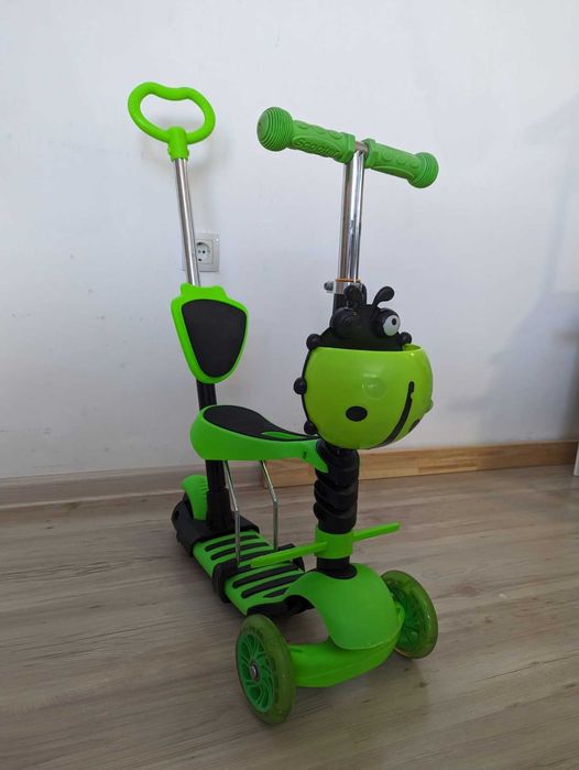 Детска тротинетка скутер 3 в 1 със седалка и светещи колела – калинка