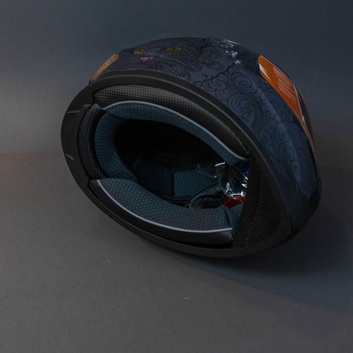 Каска за мотор , пистов , скутер , ел. тротинетка и др./ Размер S , M