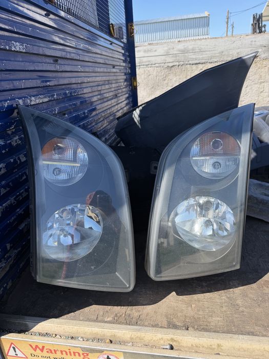 Фарове Volkswagen Crafter ляв десен фар VW крафтер
