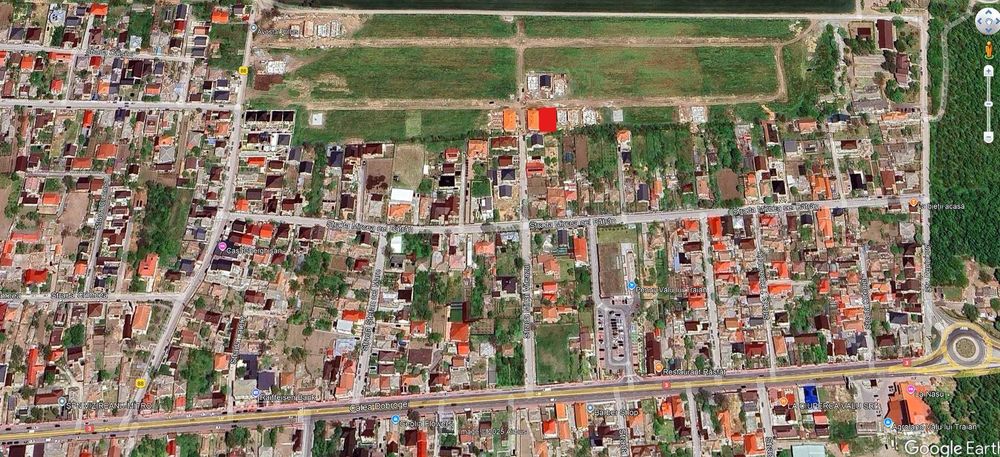 Proprietar, teren intravilan pe partea dreapta, zona foarte buna