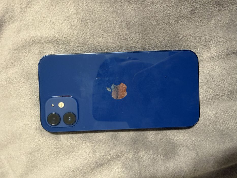 Iphone 12 256GB в хорошем состоянии
