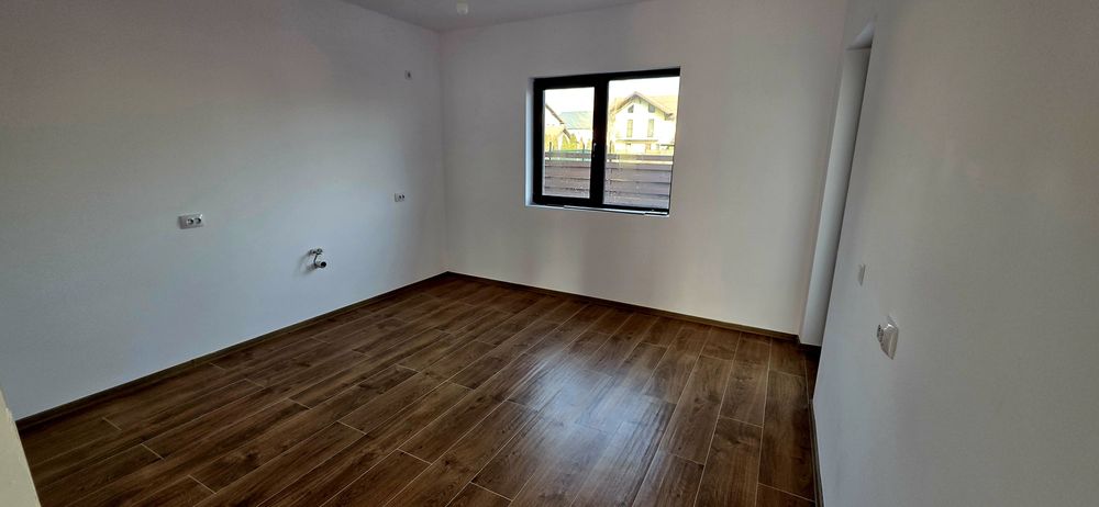 Casă P+1 de vânzare – Ștefănești, 200 m baza sportivă Marcea