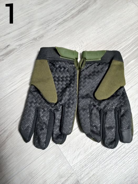 Тактически ръкавици