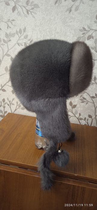 Продам женскую шапку