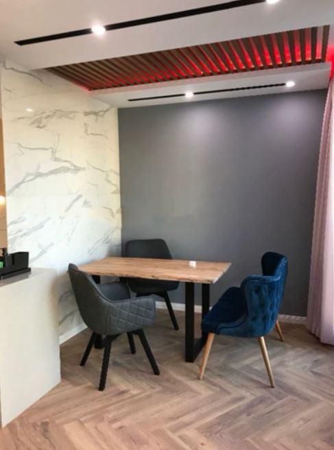 Дава се под наем Двустаен апартамент в София, Витоша - 50 кв.м за 850 € - Снимка #2