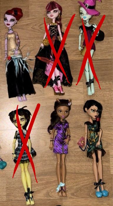 Остались в лоте немного кукол