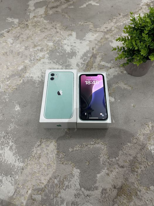 Продам iPhone 11 идеал