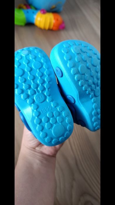 Papucei/ Crocs Creșă