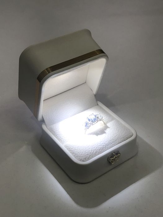 Uzuk sotiladi holati yengii