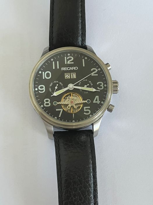 Ceas barbatesc Recaro