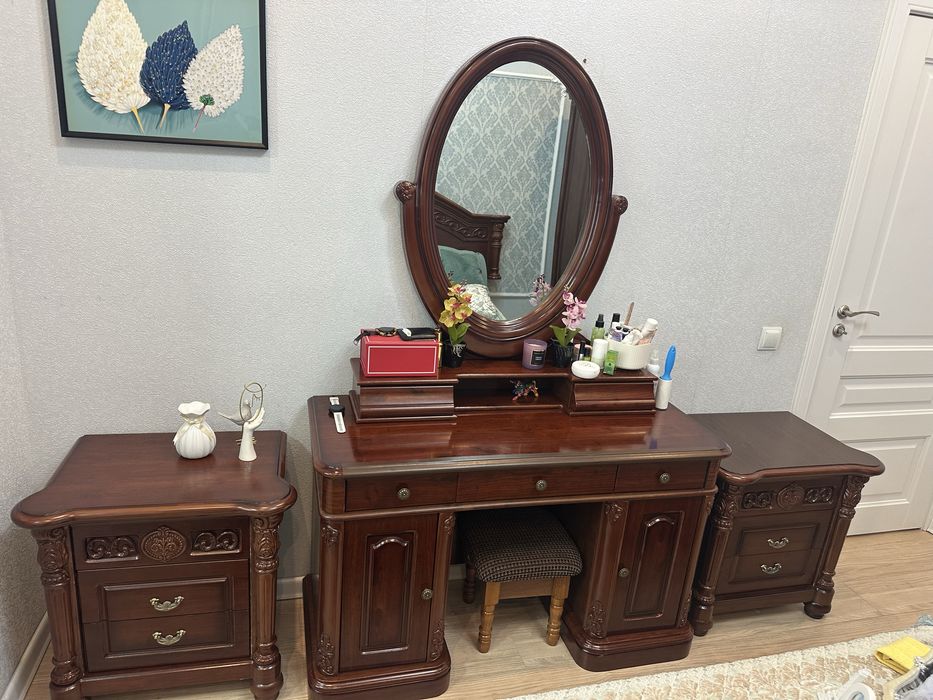 Спальный гарнитур