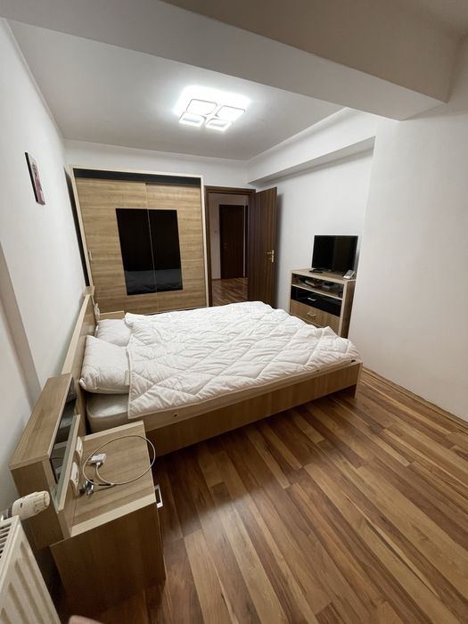 Apartament 3 camere de inchiriat