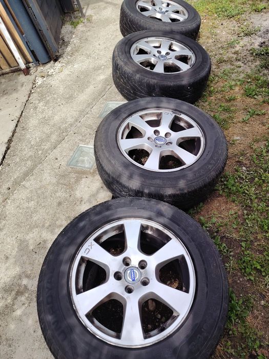 Jenti originale Volvo XC 60 cu anvelope vară 235 65 R17. Vând sau schimb.