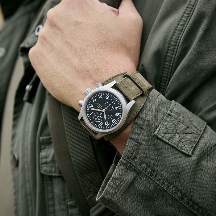 *Чисто Нов* Hamilton H71706830 Khaki Field Chronograph *Military Tactical*