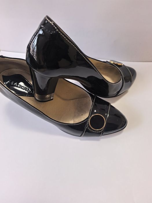 Черни обувки, естествена кожа, номер 40