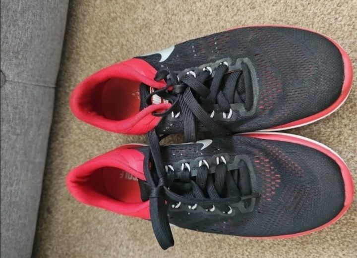 Маратонки Nike Flex Run