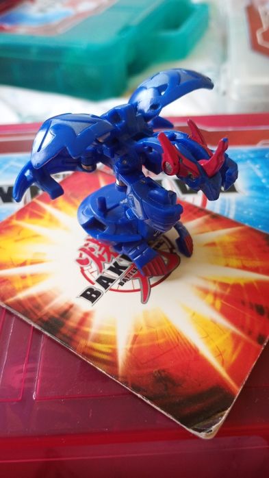 Bakugan играчка от старите