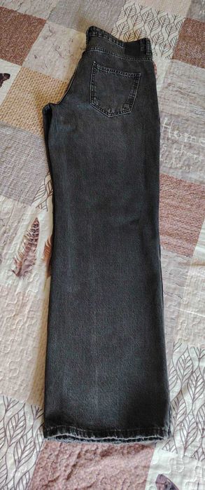 Нови дънки Zara. Размер 40 европейска номерация.