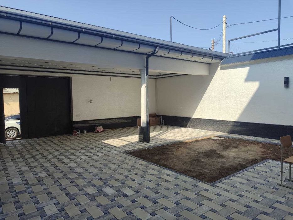 Продаётся двухэтажный коттедж в Кибрайском районе не далеко от ТТЗ.