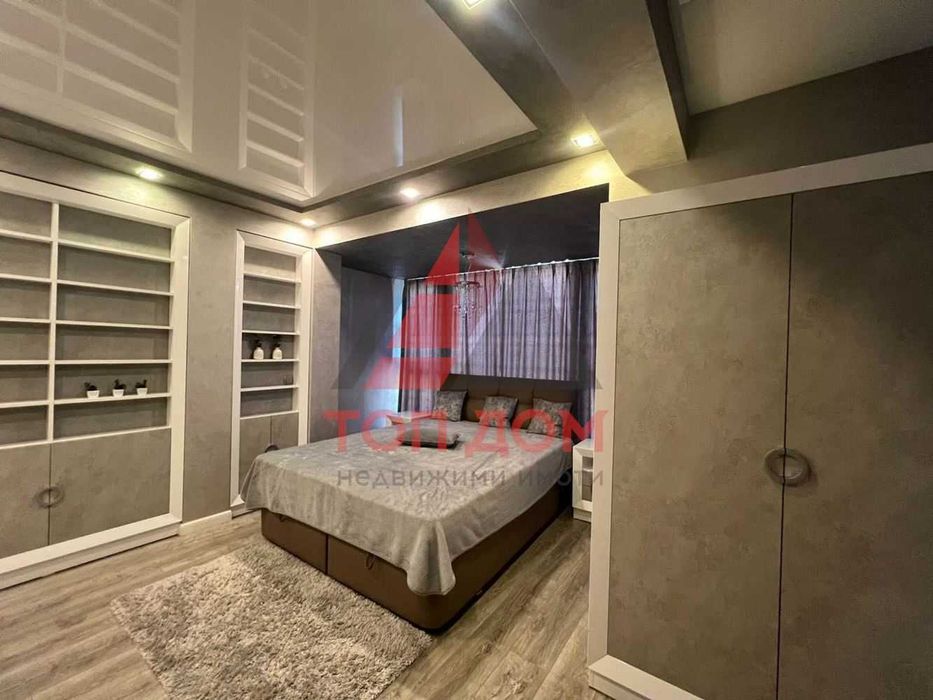 Дава се под наем Тристаен апартамент в Варна, Център - 74 кв.м за 1100 € - Снимка #4