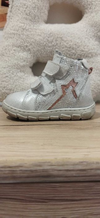 Бебешки боси обувки Боти Ponki Понки. Носени само няколко пъти