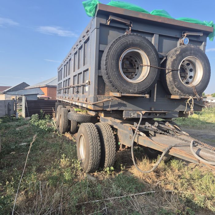 Продам прицеп трохосный.