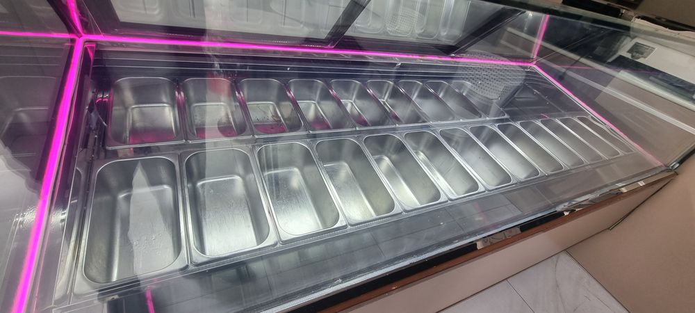 Холодильник для шариковой мороженного/Витрина холодильник продается