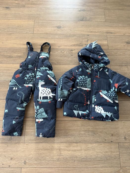 Продам детский комбез с курткой