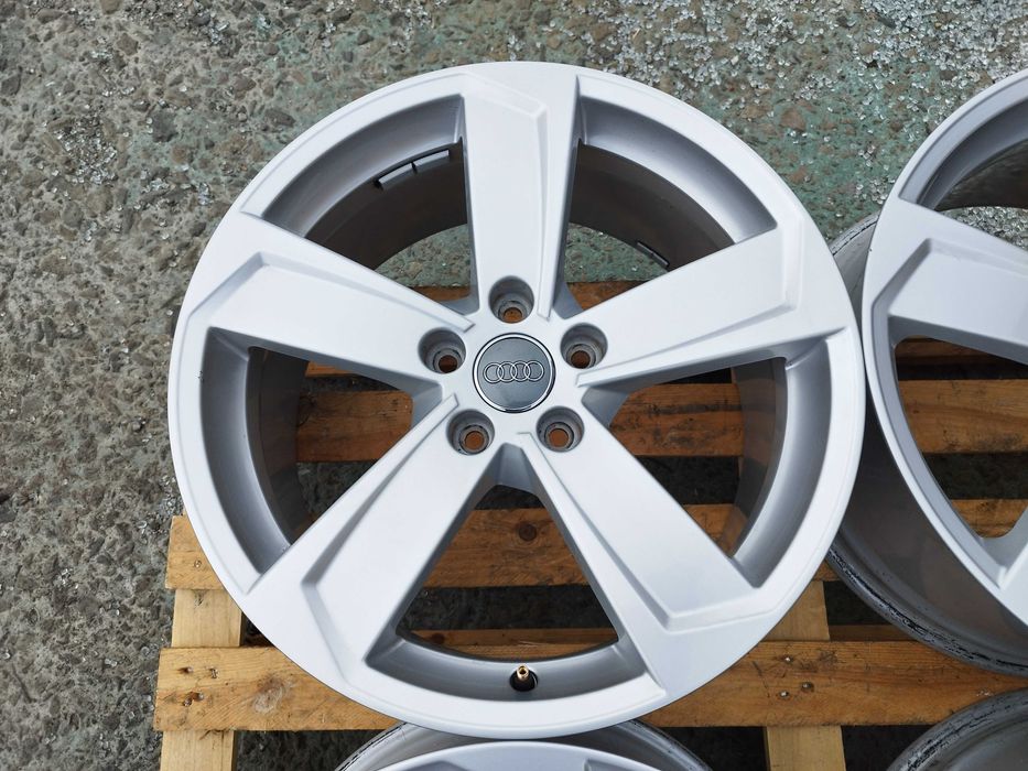 18 джанти 5х112 A3 S3 8V RS3 8P 8V Ауди А3 Rotor Оригинал