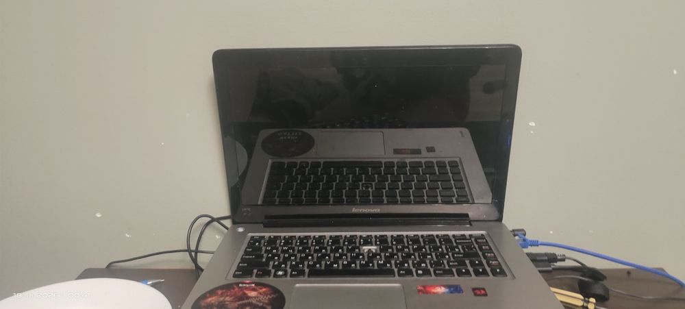 Продам ноутбук lenovo ideapad u410