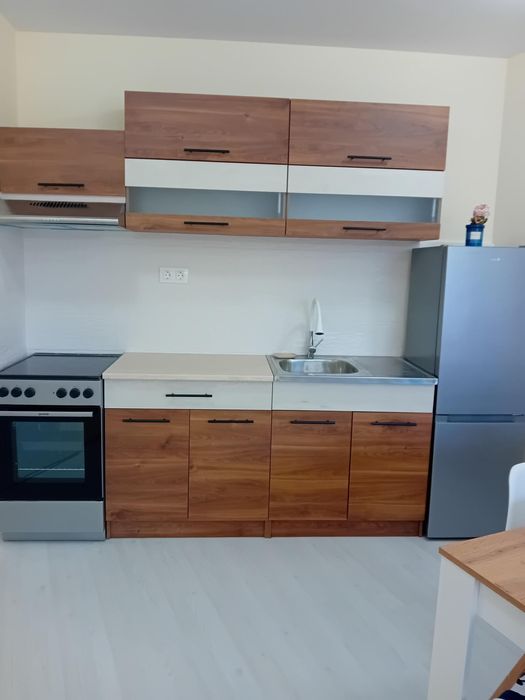 Дава се под наем Тристаен апартамент в Варна, Бриз - 88 кв.м за 639 € - Снимка #2