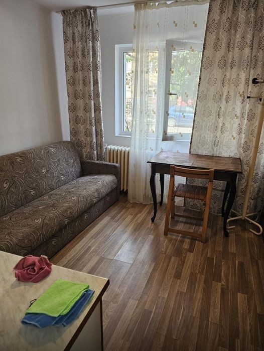 Camera de camin de închiriat