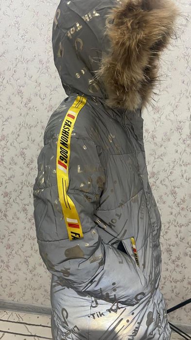 Продам детские куртки для девочек