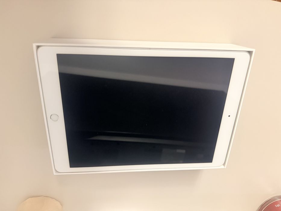 IPad 7th Generation, Wi-Fi, 32 GB