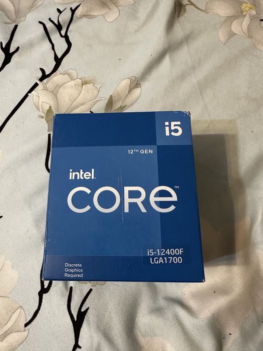 Vand procesor I5 12400F