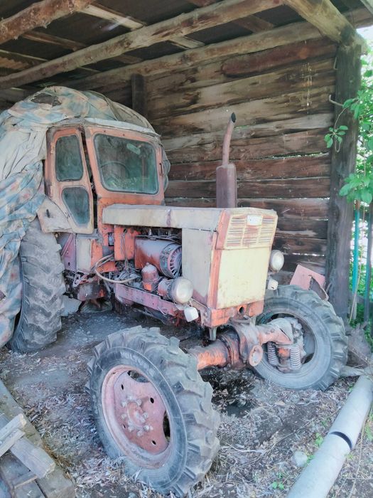 Мақаншыда Трактор Т40 сатылады жүріп тұр