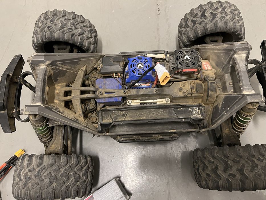 Automodel Traxxas Maxx 1/10