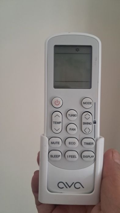 Срочно продам кондиционер  коробки нету