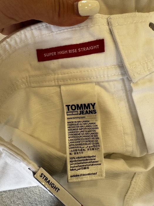 Tommy Jeans 3/4 - бели дънки
