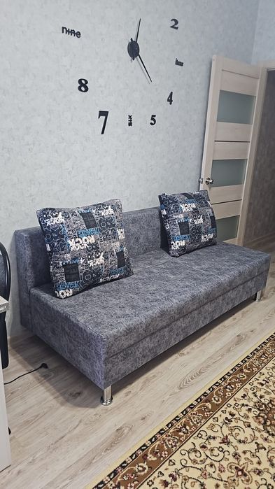 Диван продаю,подарили другой