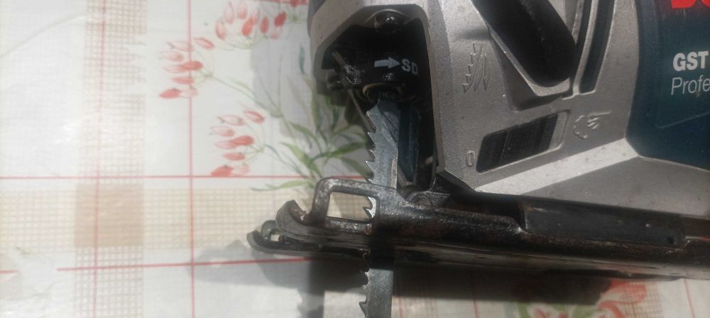 Bosch GST 75 BE прободен трион