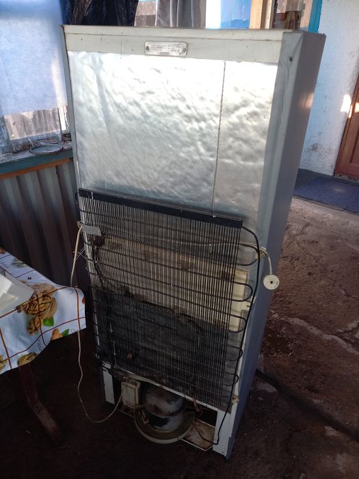 Холодильник двухкамерный