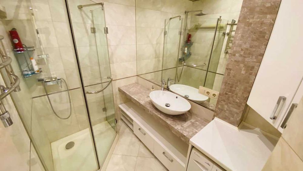 Дава се под наем Двустаен апартамент в София, Център - 71 кв.м за 475 € - Снимка #4