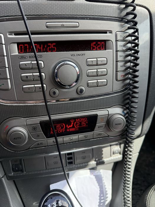 Vand Ford Focus Diesel 2100 euro neg