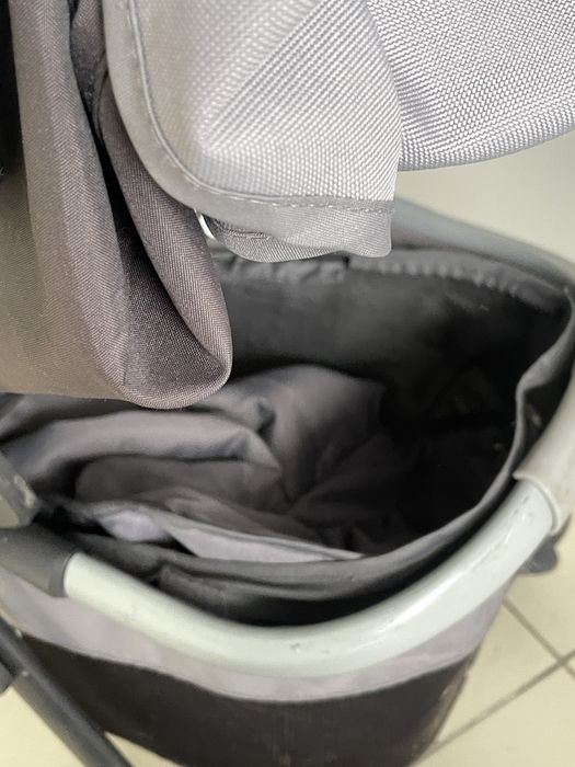 Коляска детская chico серая